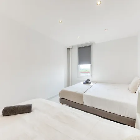 Duplex 3 Ch Entre Paris & - Ideal Groupe 아파트